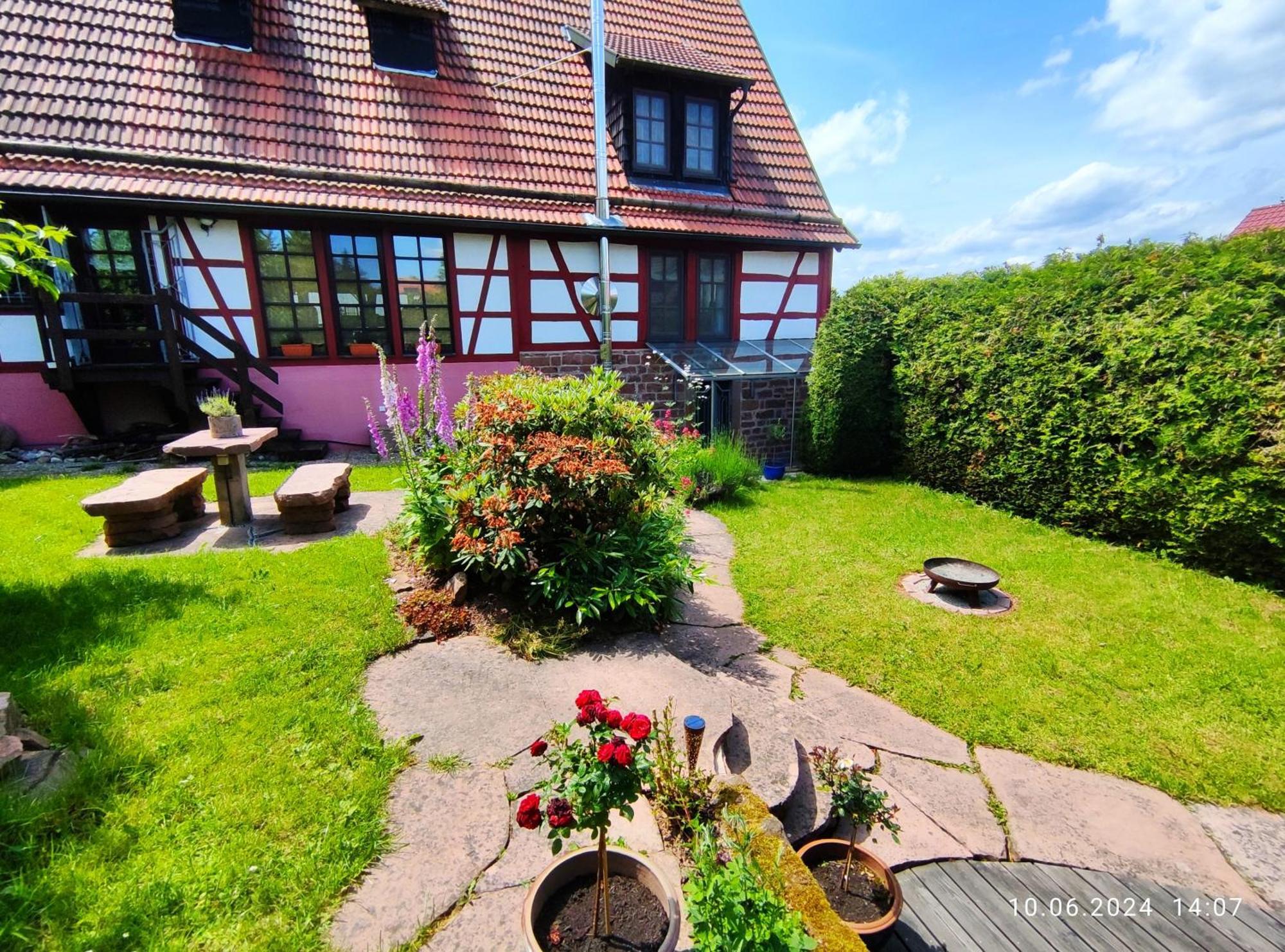 Ferienhaus Marre - Mit Grill, Feuerstelle Und Gartensauna Waldbrunn  Exteriér fotografie